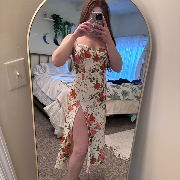 Reformation empire waist floral midi size 2 - Picture 13 of 14